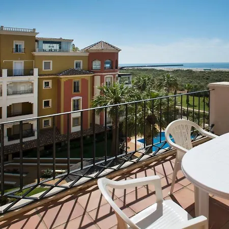 Leo Apartment